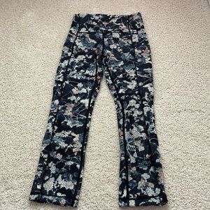 Lululemon Capri pants size 2
